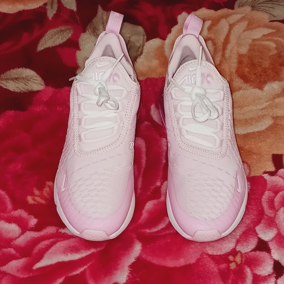 Nike Air Max 270 Streetwear/Lifestyle Shoes Size 5 Youth/6.5 Women - Picture 6 of 14